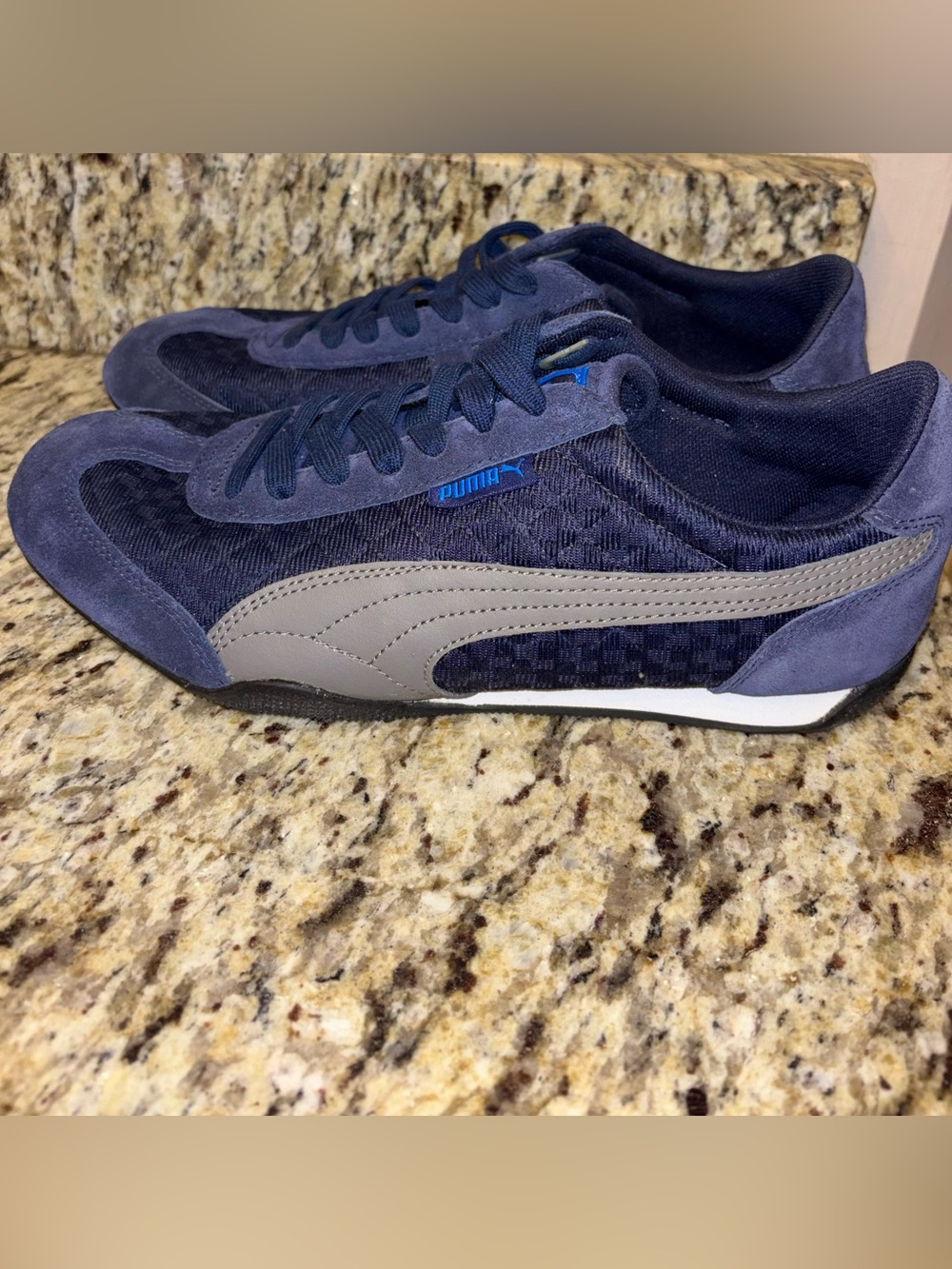 Y2K Men’s Suede Quilted Puma Shoes size 9 Sneakers